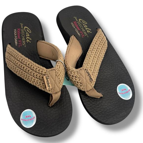 NEW Cali from Skechers Flip Flops Size 7 Mocha Brown Woven Yoga Foam Sandals NWT - Picture 1 of 9